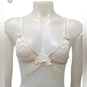 Icone Rosa Bra NWT Beige  Lace Lingerie Tie Up Size Small.